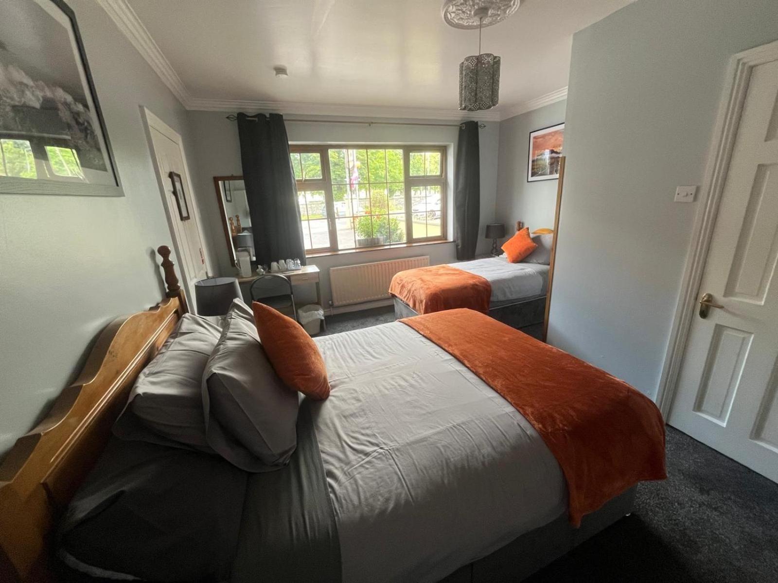 Manorlodge Tralee Eksteriør bilde
